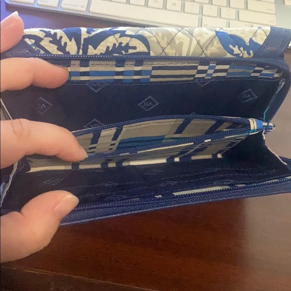 Vera Bradley Santiago Wristlet - Picture 4 of 4